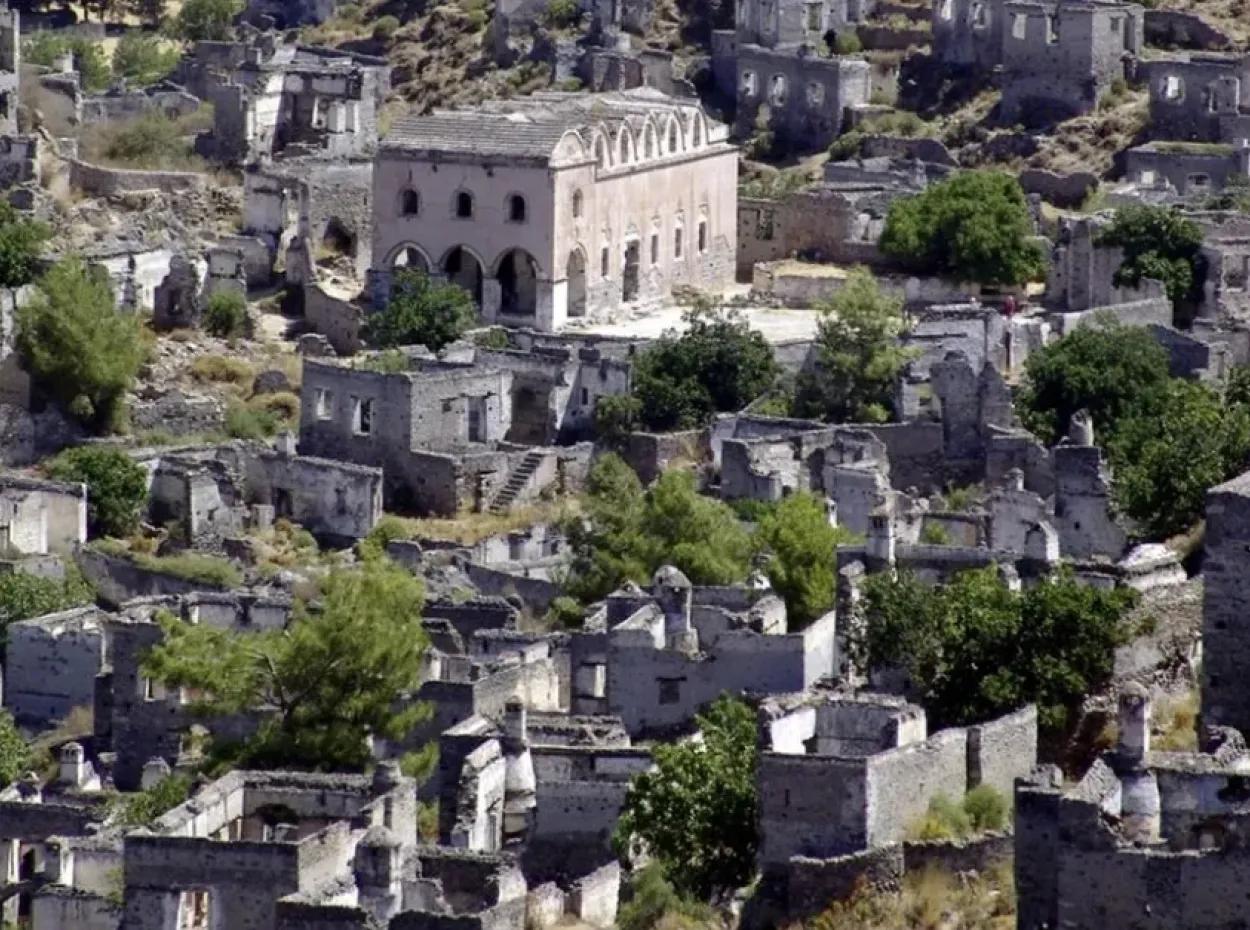 Fethiye Highlights & More – Blue Lagoon, Babadag Cable Car & Kayaköy Tour