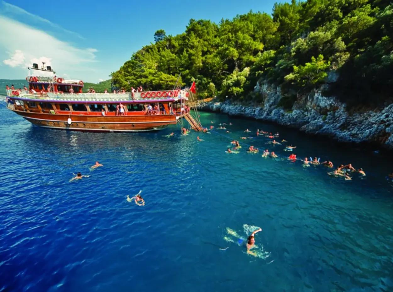 Akyaka Bays & Cleopatra Island Boat Tour | Full-Day Tour From Dalyan