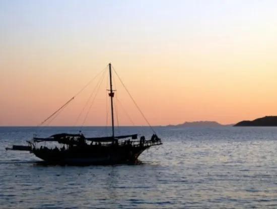 Moonlight Cruise – Evening Boat Tour & Bbq On Köyceğiz Lake