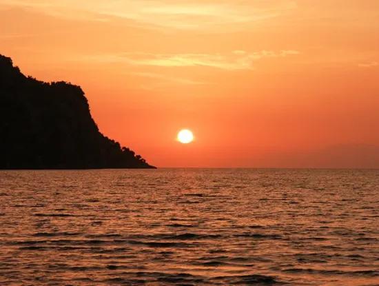 Moonlight Cruise – Köyceğiz Gölü Akşam Tekne Turu Ve Bbq