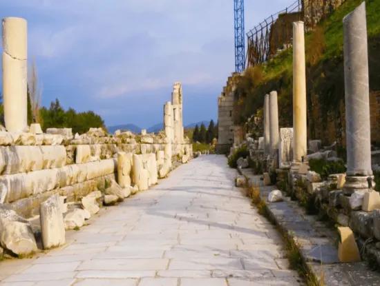 Efes & Meryem Ana Evi Turu – Tam Gün Antik Şehir Deneyimi