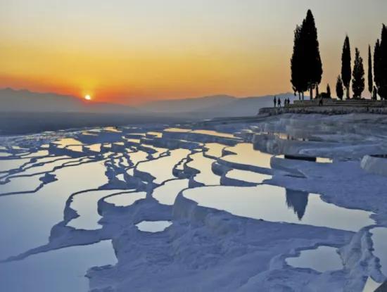 Pamukkale & Hierapolis Turu – Termal Sular Ve Antik Kalıntılar